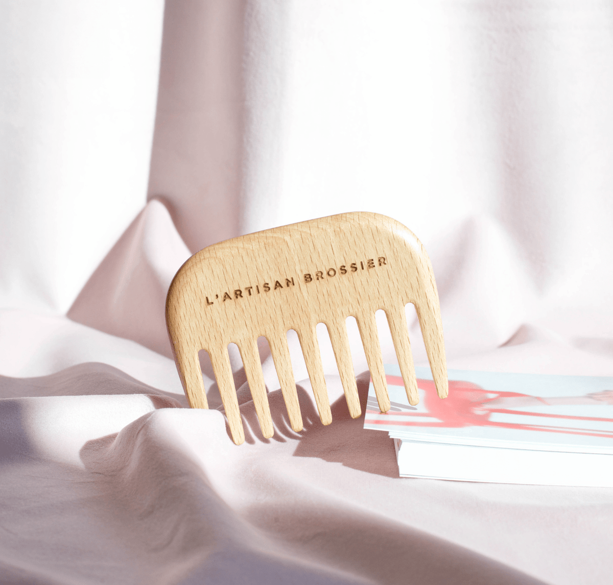 L'Artisan Brossier Kamm Aus Buchenholz - Mit Ergonomischem Griff, 100% Natur, Schonend Für Die Haare